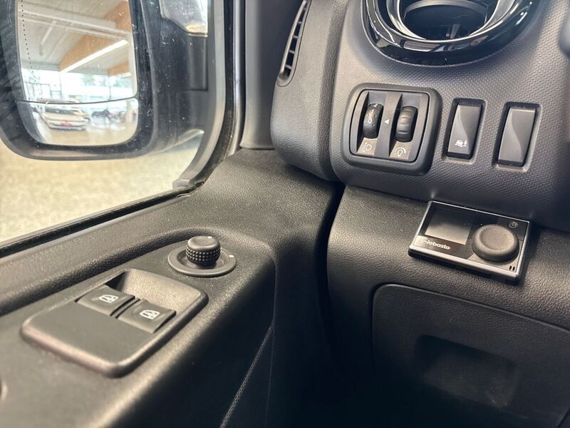 Nissan NV300 vaihtoauto