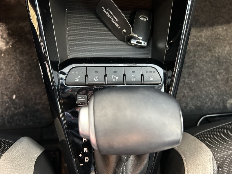 Kia Stonic vaihtoauto