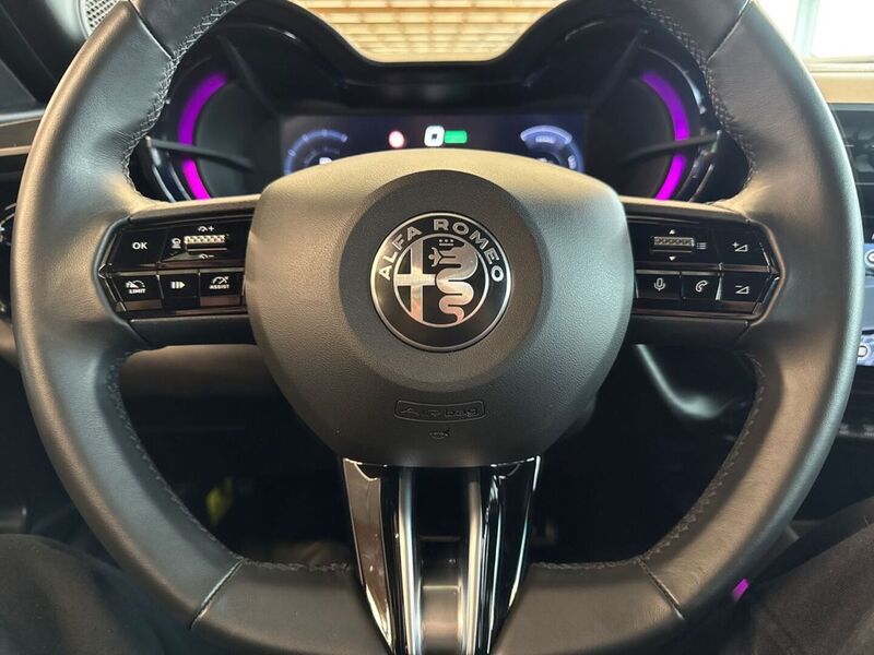 Alfa Romeo Junior vaihtoauto