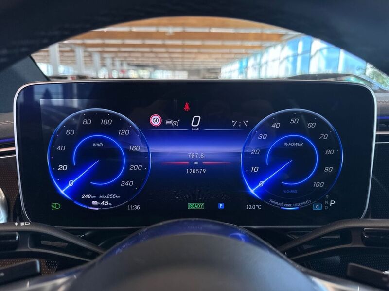 Mercedes-Benz EQE vaihtoauto