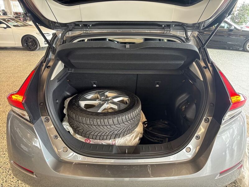 Nissan Leaf vaihtoauto