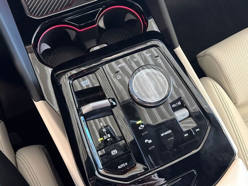BMW i5 vaihtoauto