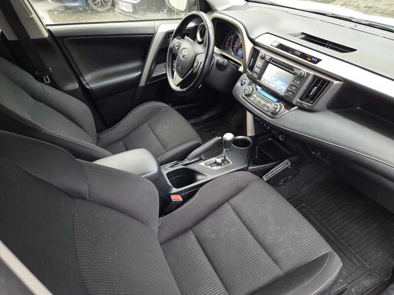 Toyota RAV4 vaihtoauto