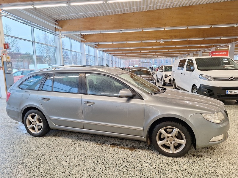 Skoda Superb vaihtoauto