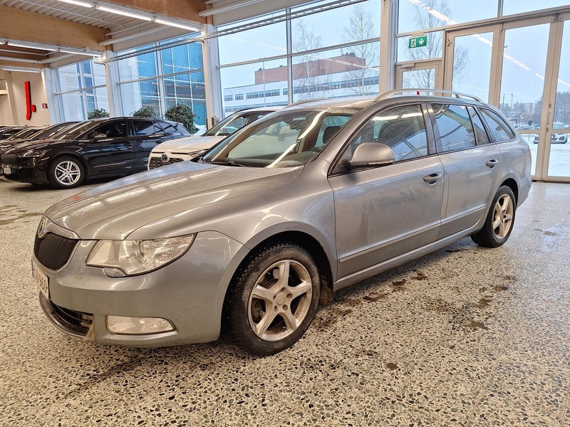 Skoda Superb vaihtoauto