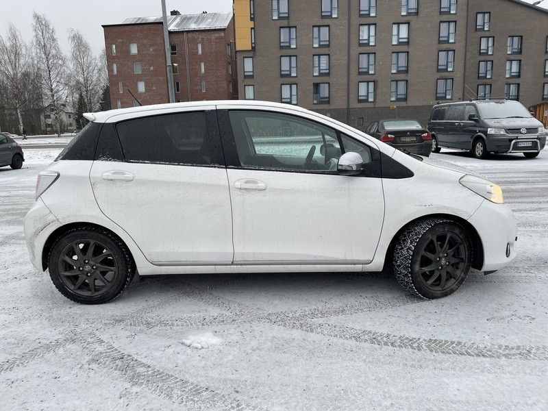Toyota Yaris vaihtoauto