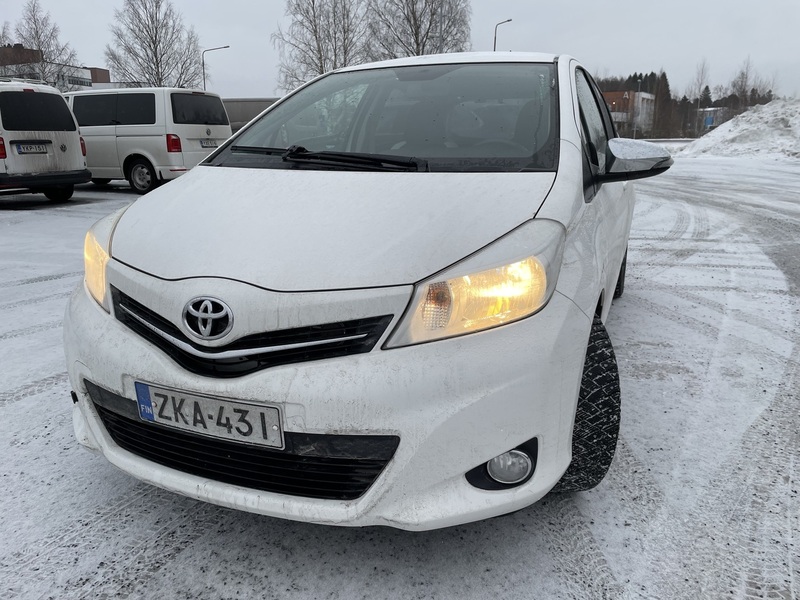 Toyota Yaris vaihtoauto