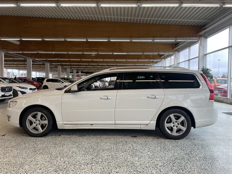 Volvo V70 vaihtoauto