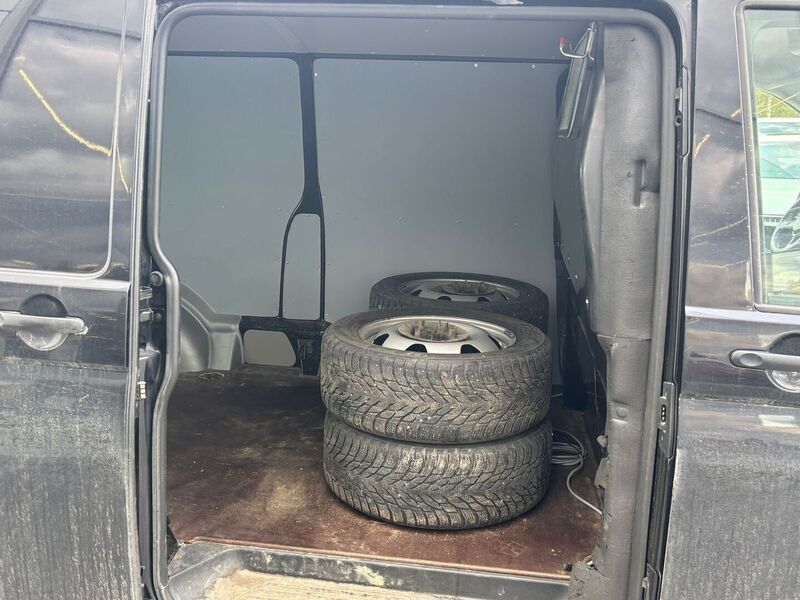 Volkswagen Transporter vaihtoauto