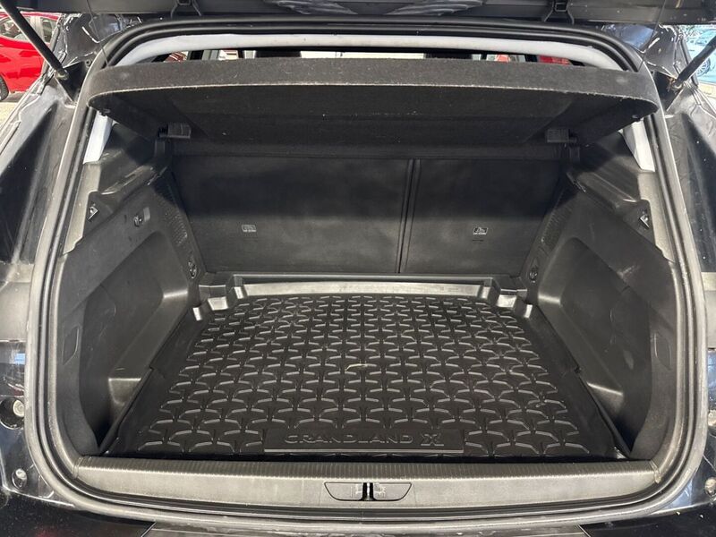 Opel Grandland X vaihtoauto