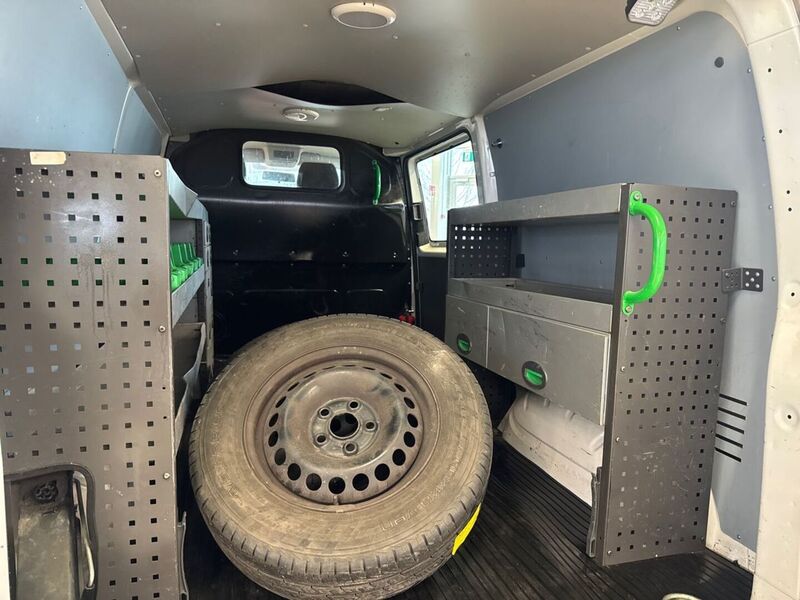 Volkswagen Transporter vaihtoauto