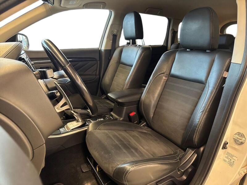 Mitsubishi Outlander PHEV vaihtoauto