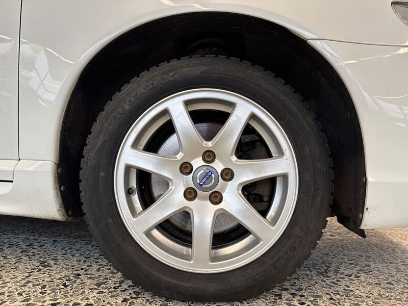 Volvo V70 vaihtoauto