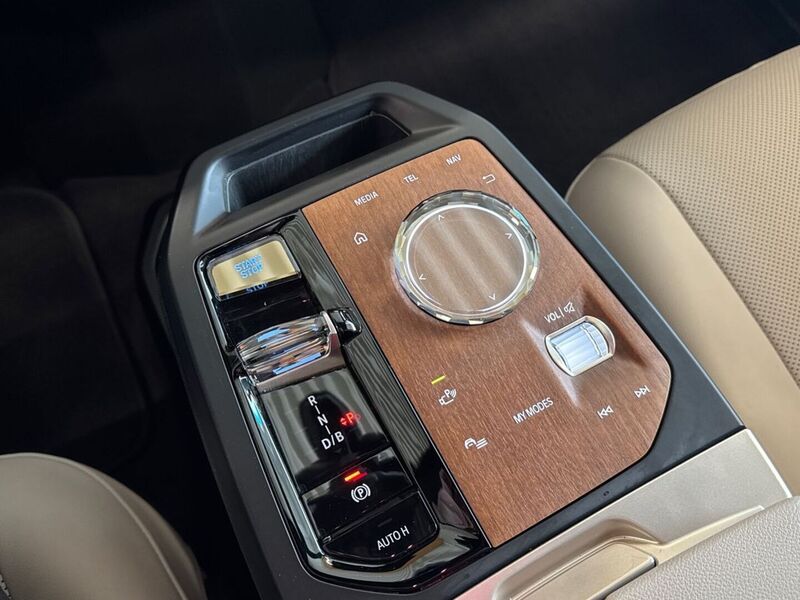 BMW iX vaihtoauto