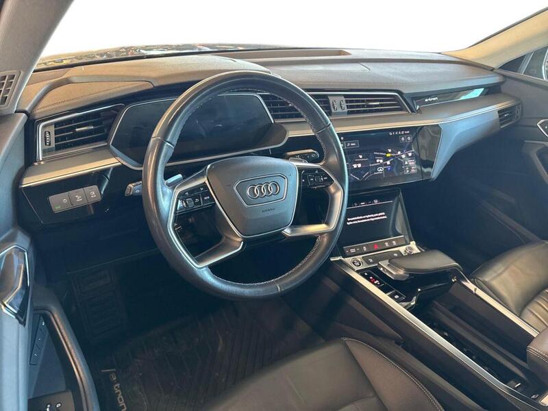 Audi Q8 e-tron vaihtoauto