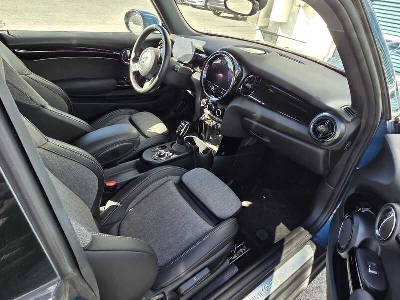 Mini Hatchback vaihtoauto