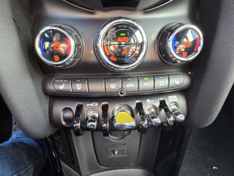 Mini Hatchback vaihtoauto
