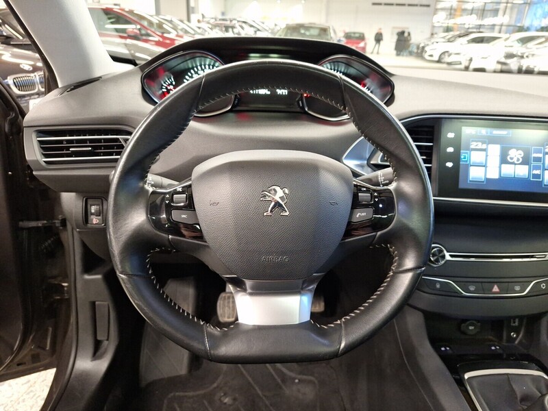 Peugeot 308 vaihtoauto