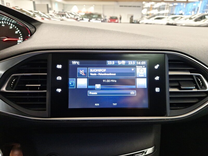 Peugeot 308 vaihtoauto