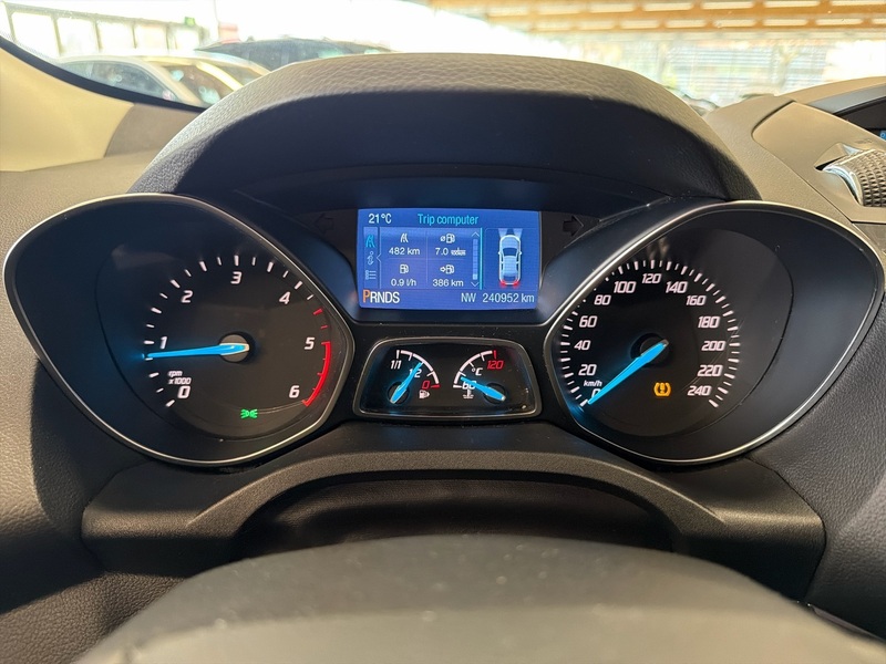 Ford Kuga vaihtoauto