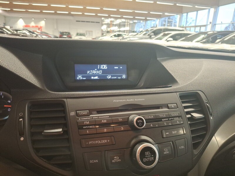 Honda Accord vaihtoauto