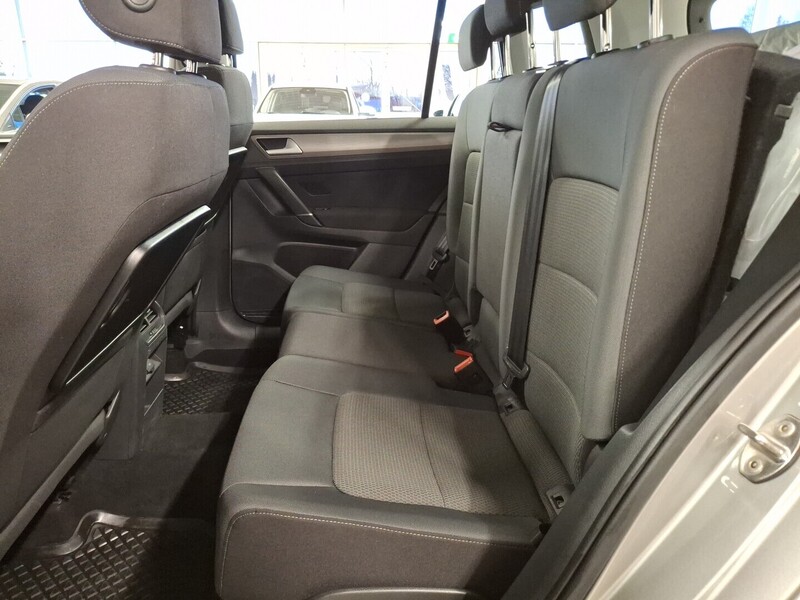 Volkswagen Golf Sportsvan vaihtoauto