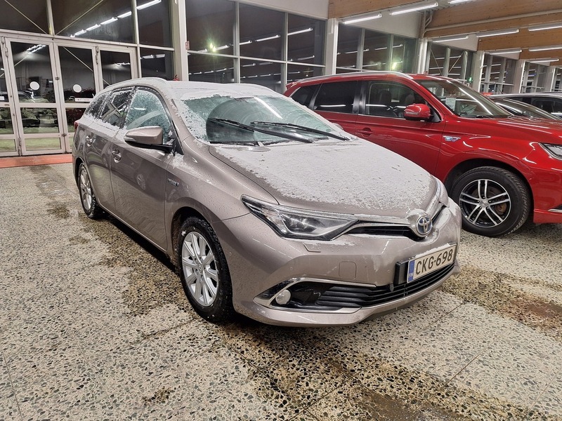 Toyota Auris vaihtoauto