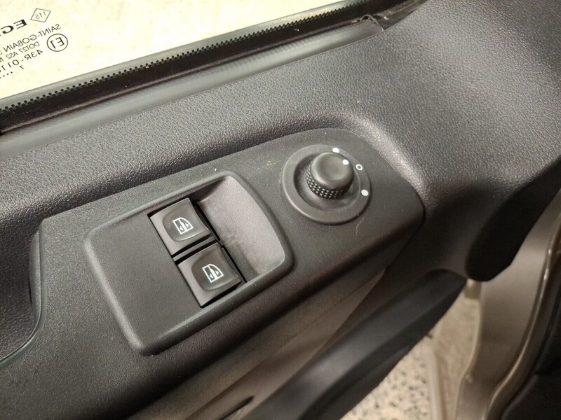 Renault Trafic vaihtoauto