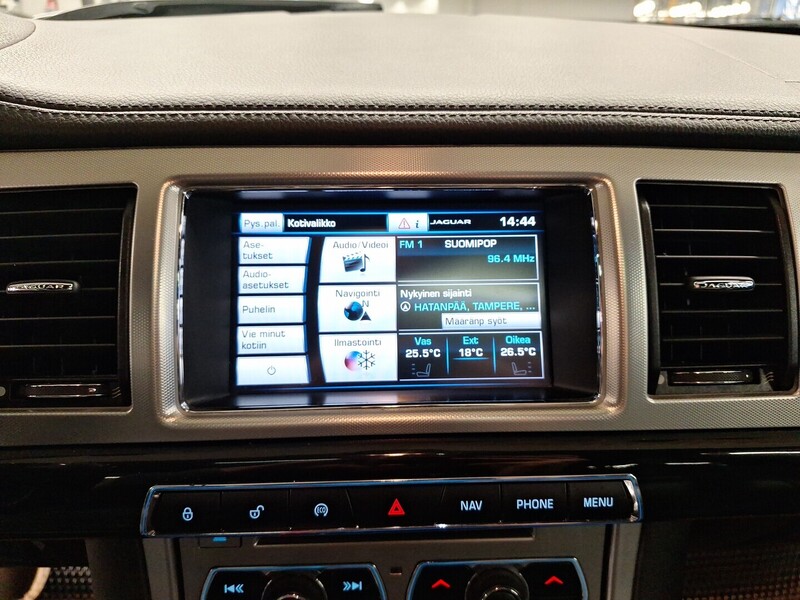 Jaguar XF vaihtoauto