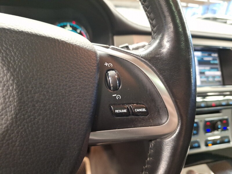 Jaguar XF vaihtoauto