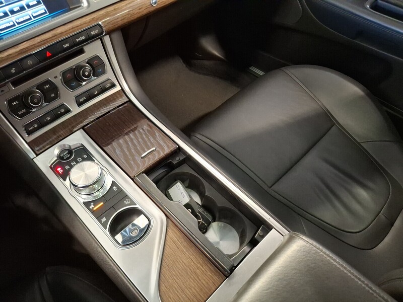 Jaguar XF vaihtoauto