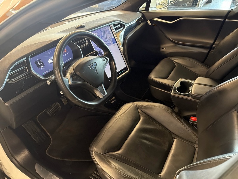 Tesla Model S vaihtoauto