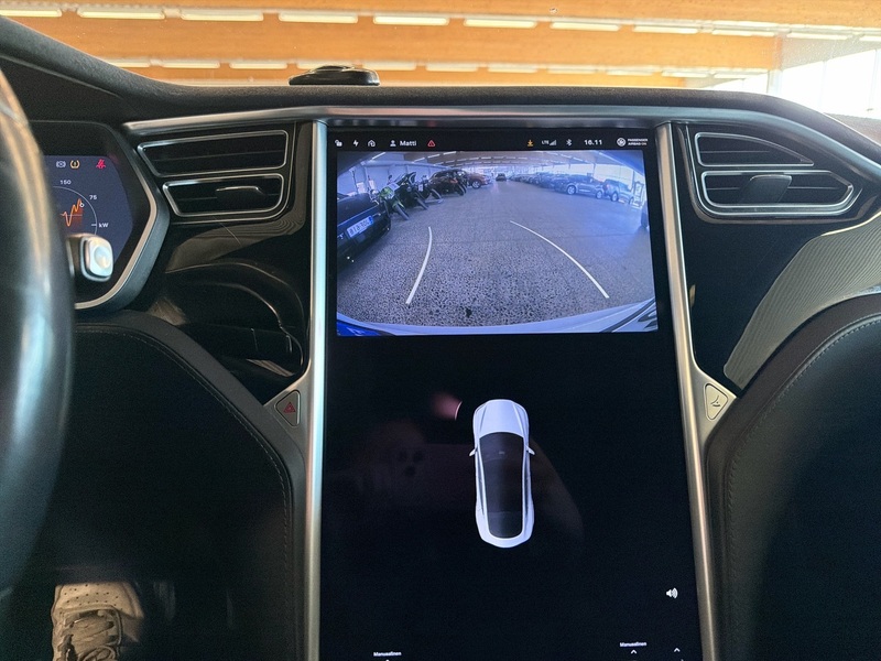 Tesla Model S vaihtoauto