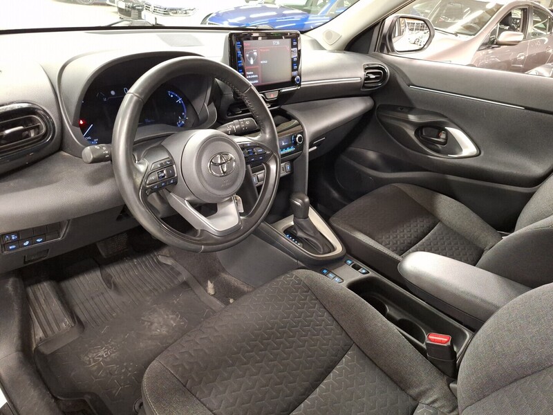 Toyota Yaris Cross vaihtoauto