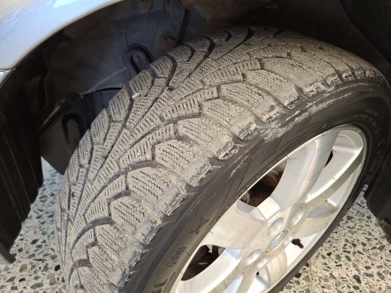 Nissan Maxima vaihtoauto