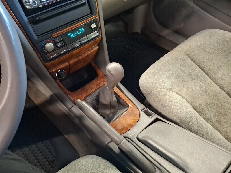 Nissan Maxima vaihtoauto