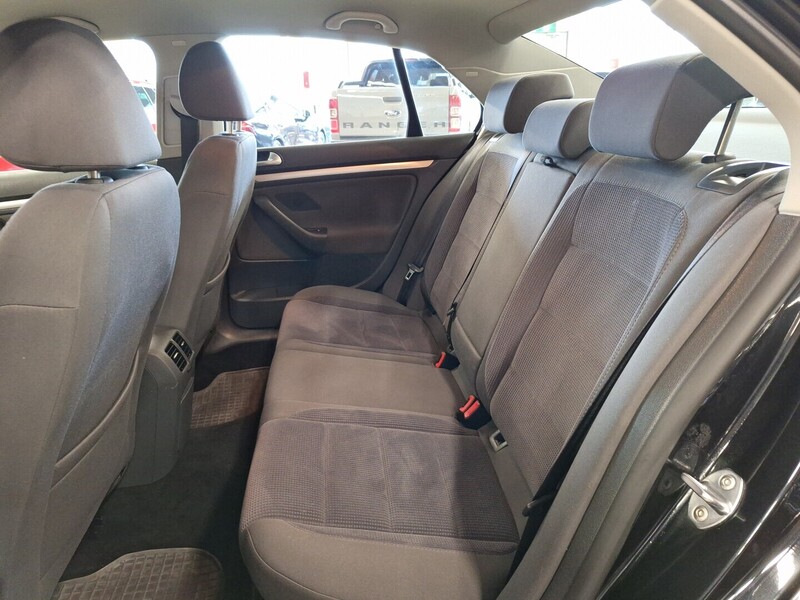 Volkswagen Jetta vaihtoauto