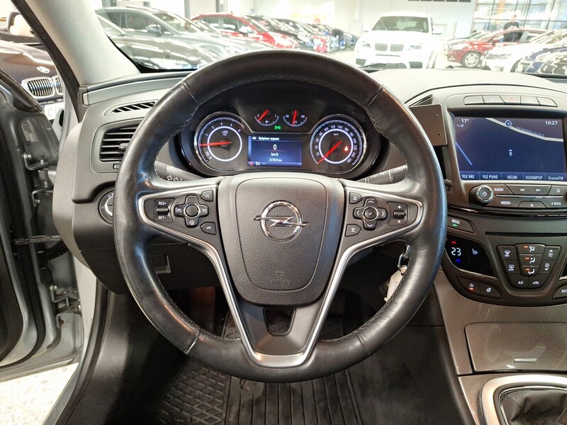 Opel Insignia vaihtoauto
