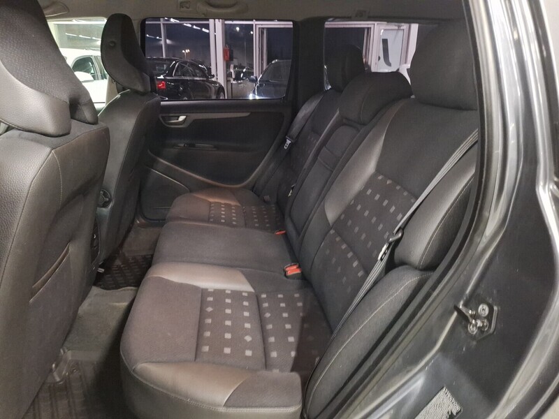 Volvo V70 vaihtoauto