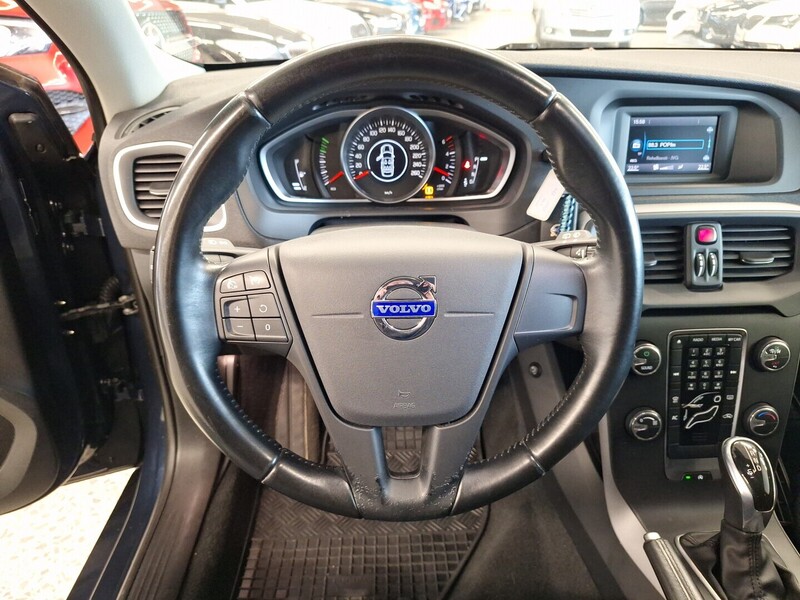 Volvo V40 vaihtoauto