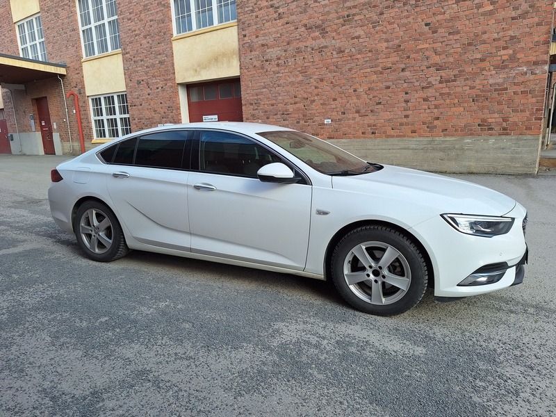 Opel Insignia vaihtoauto