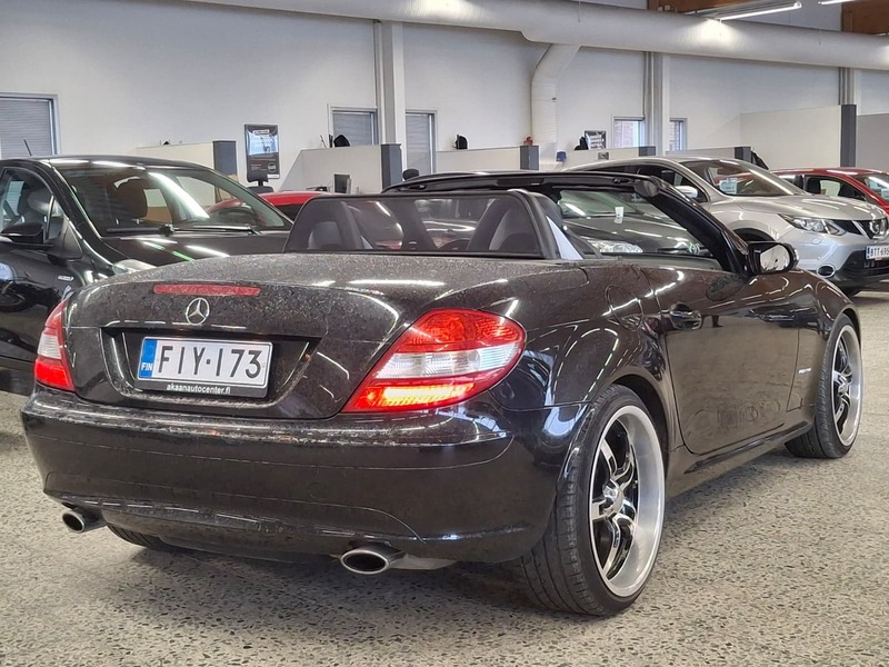 Mercedes-Benz SLK vaihtoauto