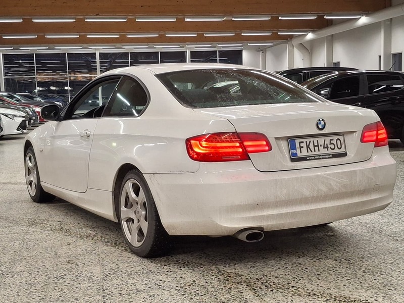 BMW 320 vaihtoauto