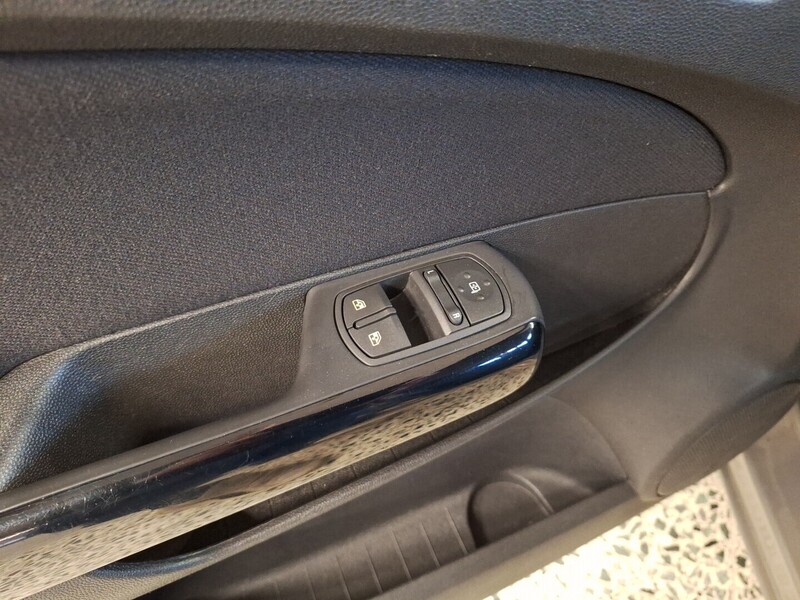 Opel Corsa vaihtoauto