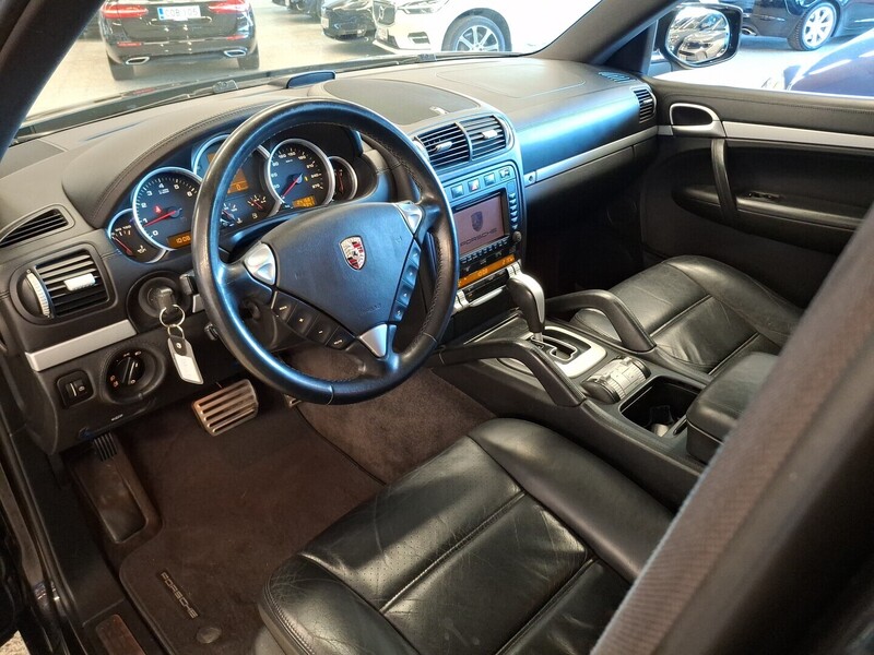 Porsche Cayenne vaihtoauto