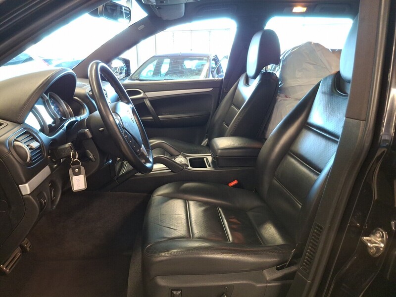 Porsche Cayenne vaihtoauto