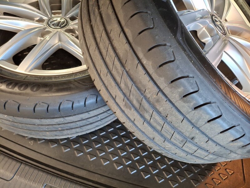 Volkswagen Golf Sportsvan vaihtoauto