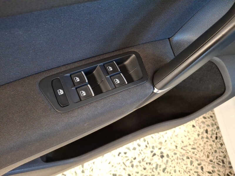 Volkswagen Golf Sportsvan vaihtoauto