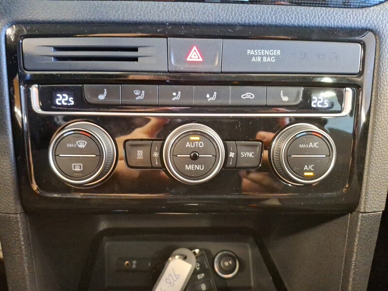 Volkswagen Golf Sportsvan vaihtoauto