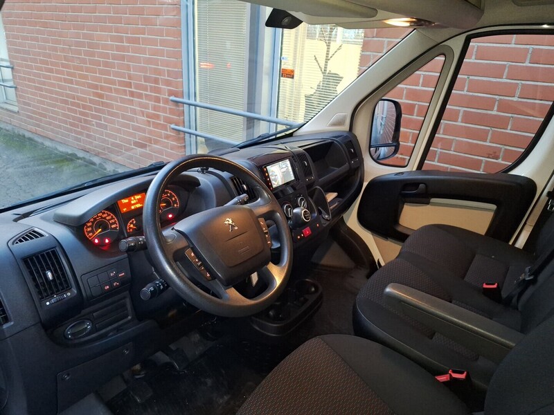 Peugeot Boxer vaihtoauto